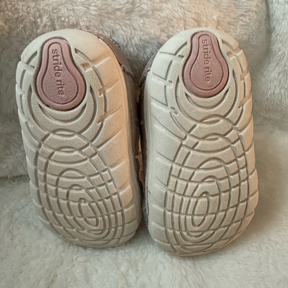 Stride Rite SM size 4.5 Grover sneakers in champagne - Picture 7 of 11